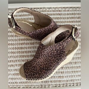 Kenneth Cole Brown Leopard Wedges